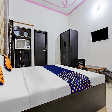 Spot On 81167 Hotel Asdr Rudrapur Εξωτερικό φωτογραφία