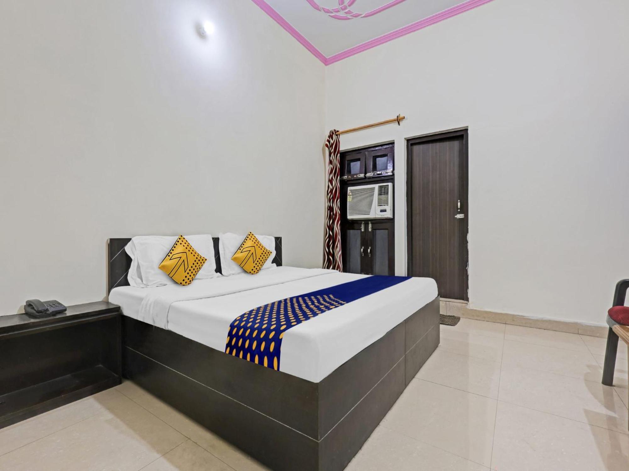 Spot On 81167 Hotel Asdr Rudrapur Εξωτερικό φωτογραφία
