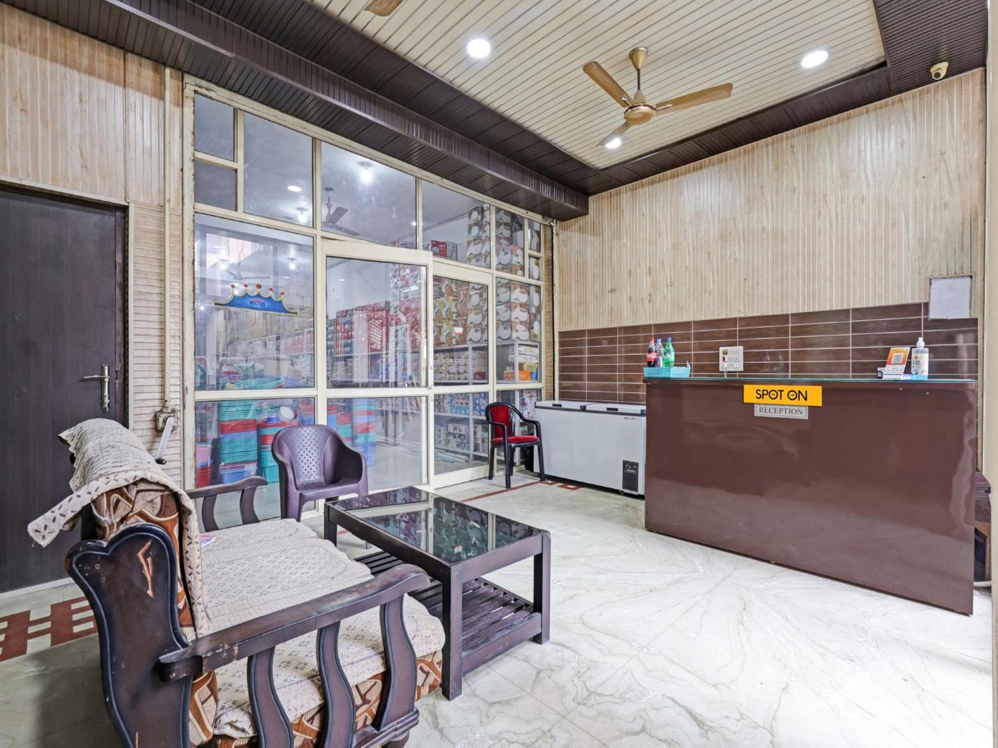 Spot On 81167 Hotel Asdr Rudrapur Εξωτερικό φωτογραφία