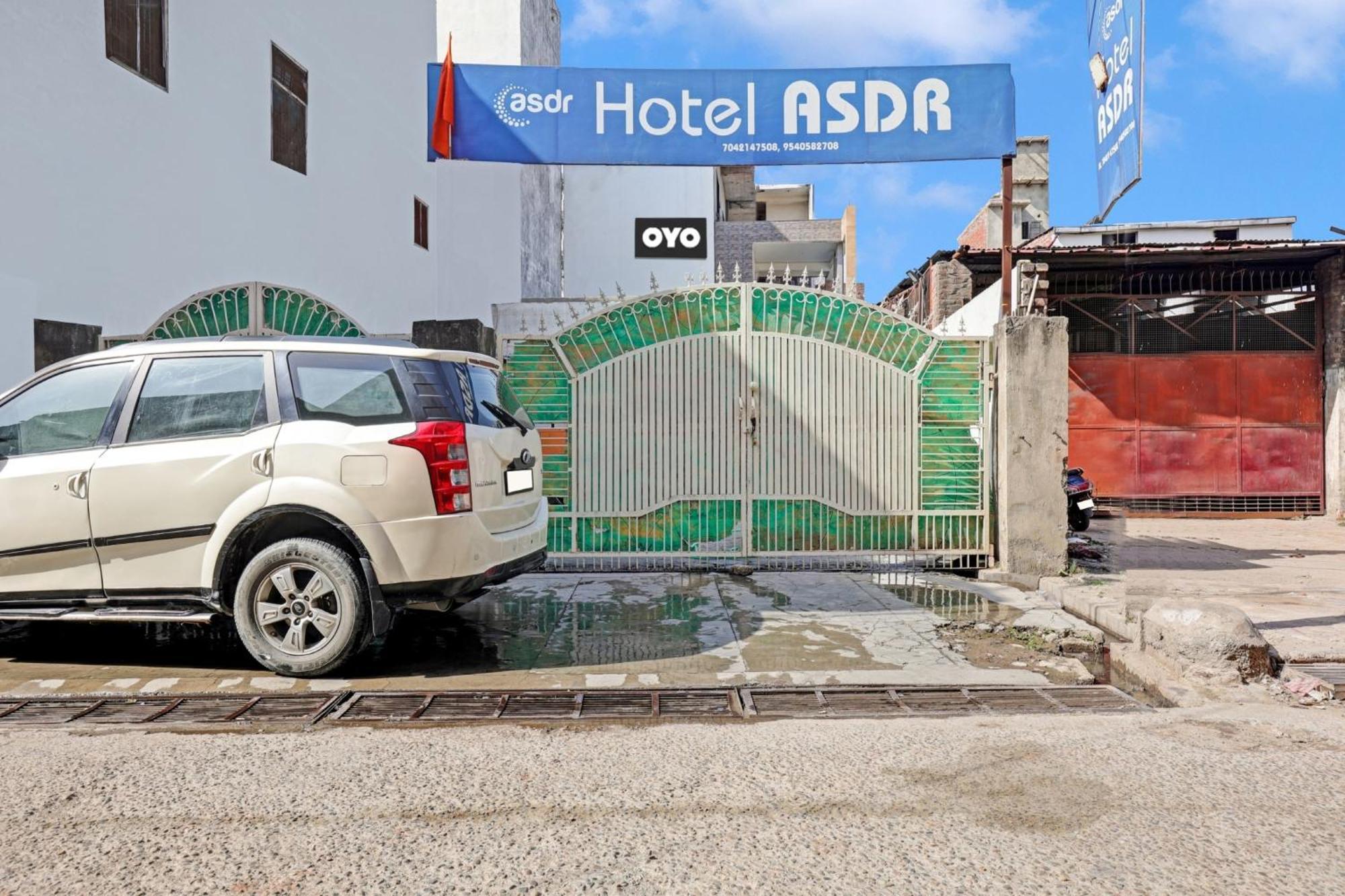 Spot On 81167 Hotel Asdr Rudrapur Εξωτερικό φωτογραφία