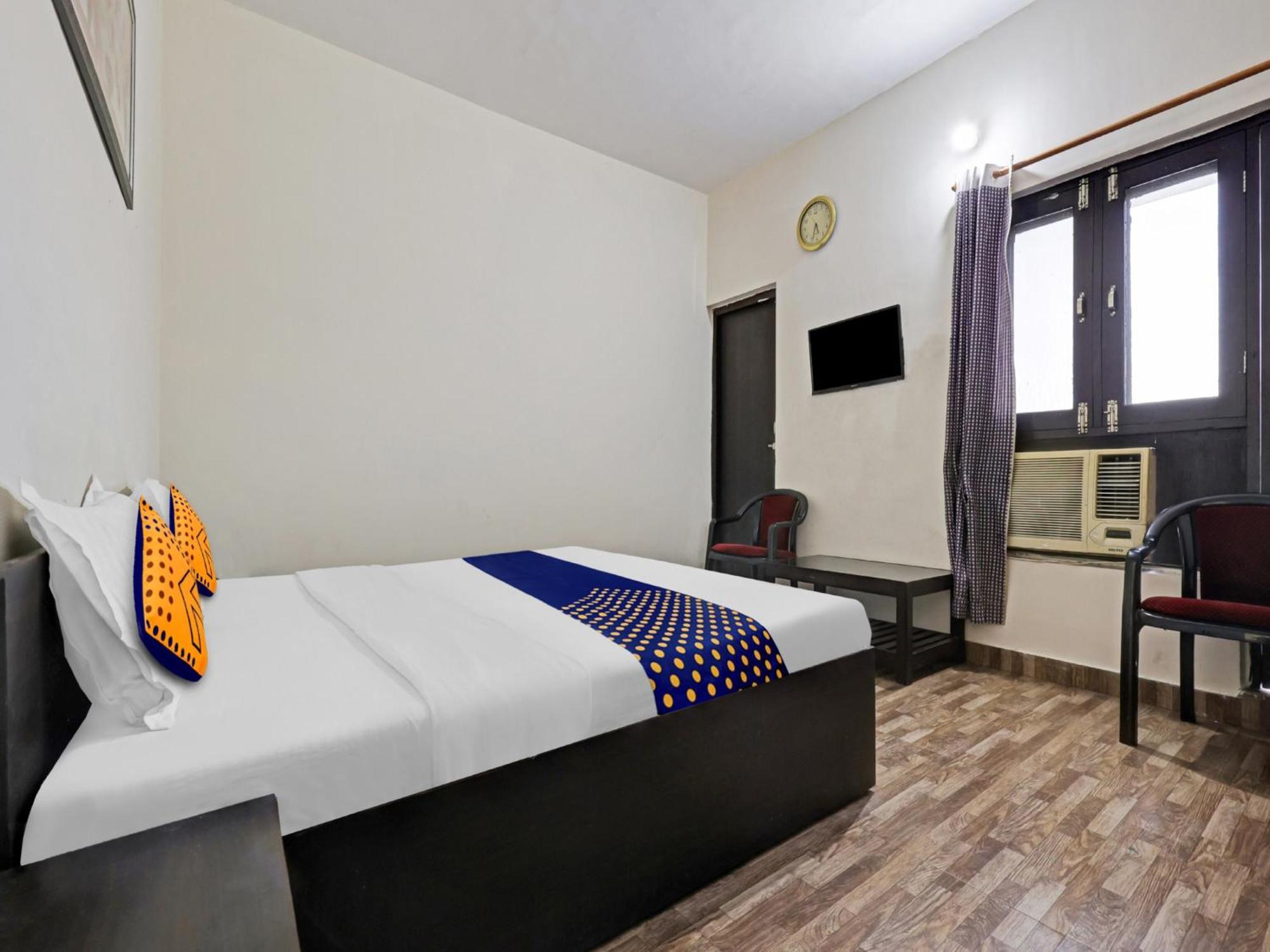 Spot On 81167 Hotel Asdr Rudrapur Εξωτερικό φωτογραφία