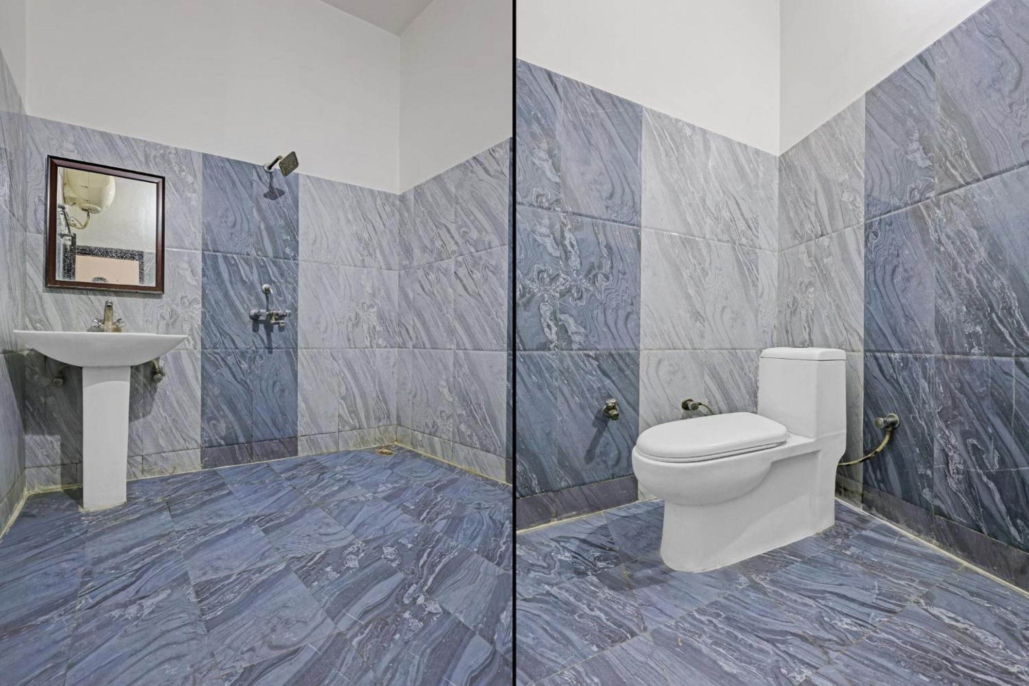 Spot On 81167 Hotel Asdr Rudrapur Εξωτερικό φωτογραφία